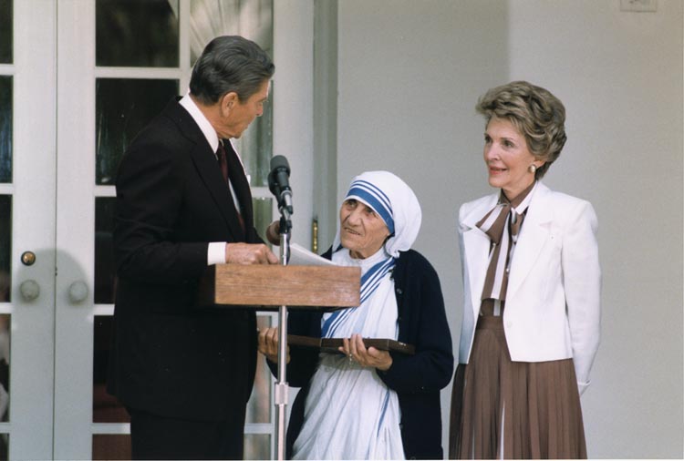 President Reagan presents Mother Teresa with the Medal of Freedom
