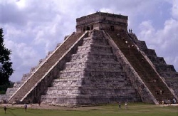 Pirámide de Kukulkan, en Chichén Itzá (México)