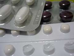 Varias tabletas de pastillas de medicinas