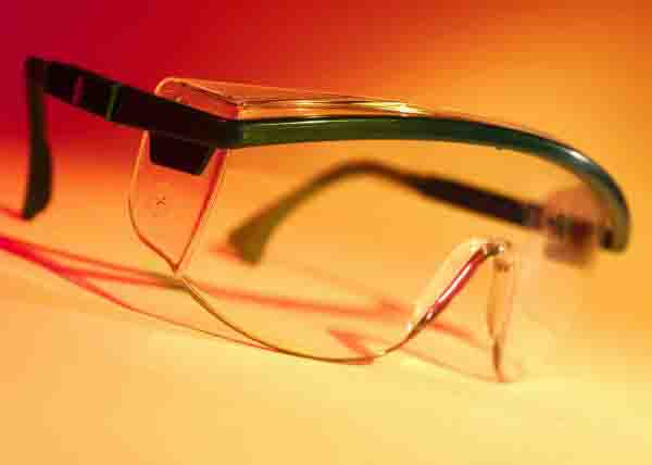 Transparencia del cristal de las gafas