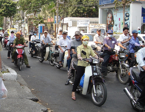 Tráfico de motocicletas en Ho Chi Min, Vietnam