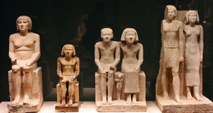 Escultura egipcia museo del Louvre